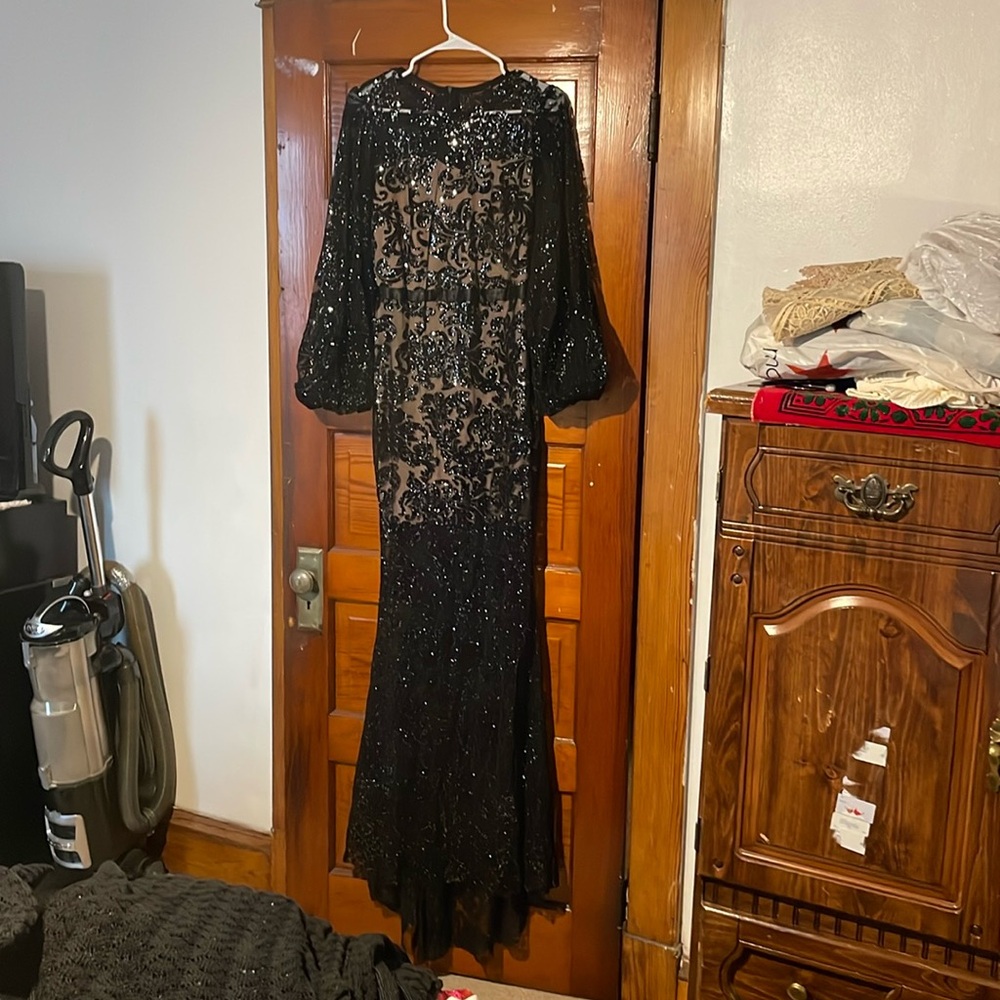 Black sparkly prom dress